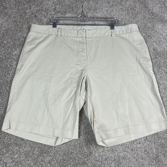 Tommy Hilfiger Shorts Womens 20 Classic Chino Flat Front Casual Summer Relaxed - Picture 1 of 14